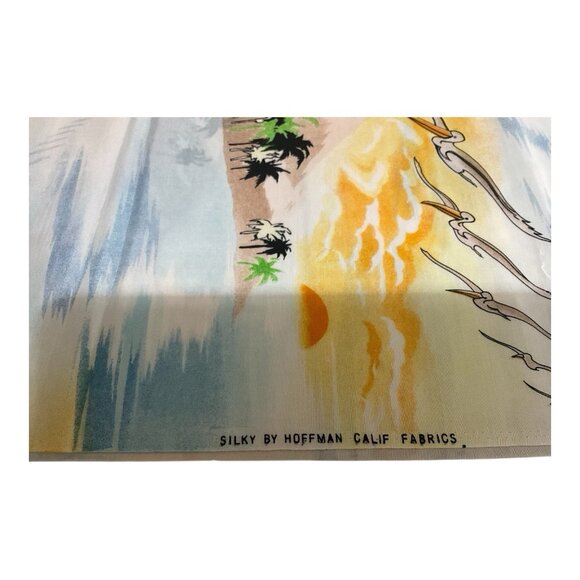 Hoffman California Vintage Silky Fabric Featuring Tropical Scene 4 Yards x 45" W - Picture 6 of 14
